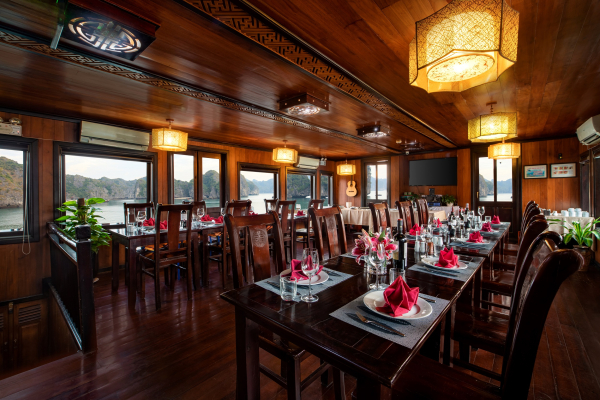 Croisière Ruby 4 étoiles  – Découvrez le confort et l’élégance – 3 jours 2 nuits – Baie d’Halong et baie de Lanha – Image 6